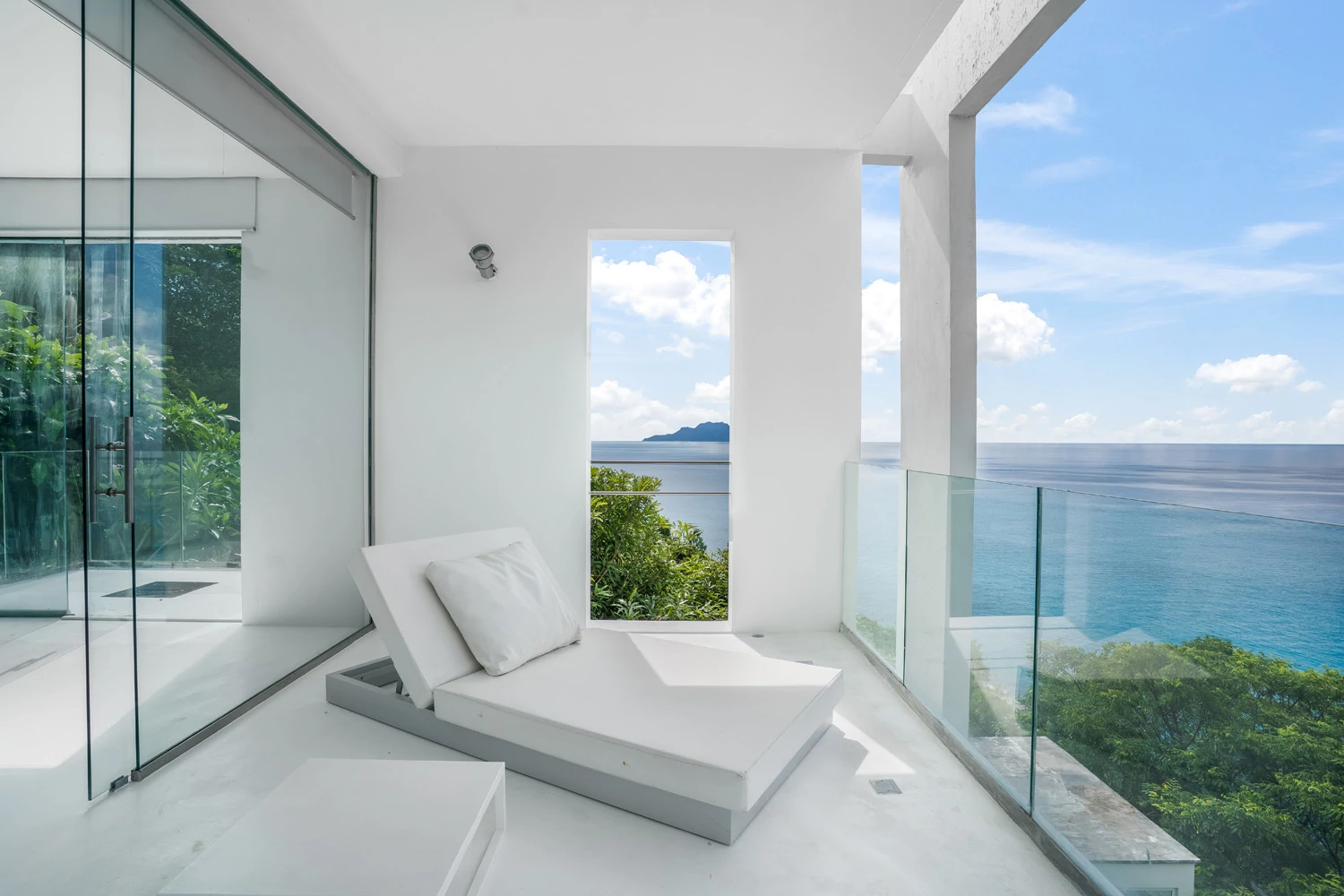 Architectural modernist beachfront villa for sale in Mahé, Seychelles - Gallery image 26