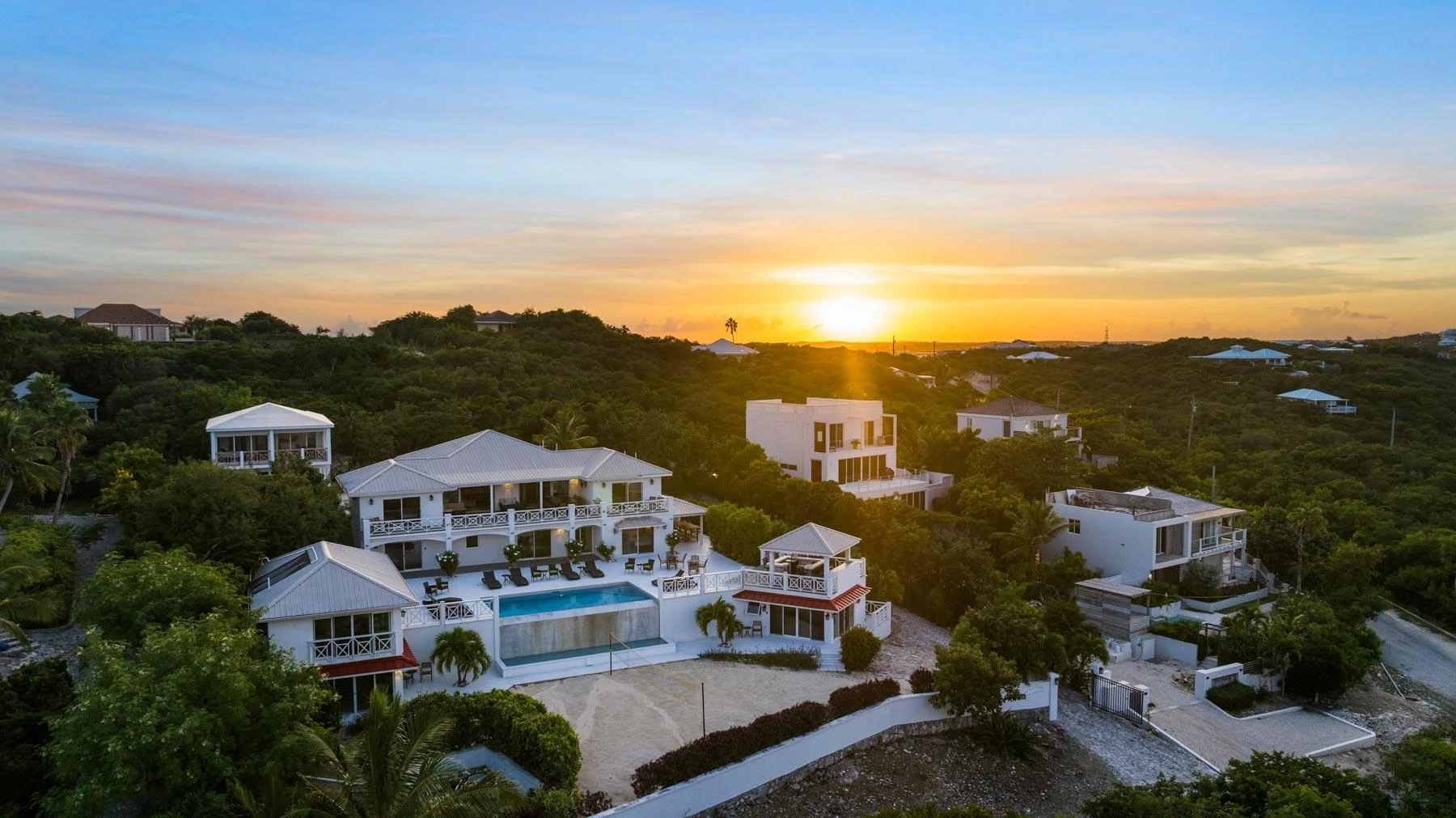 The Dolphin House - Gallery image 44