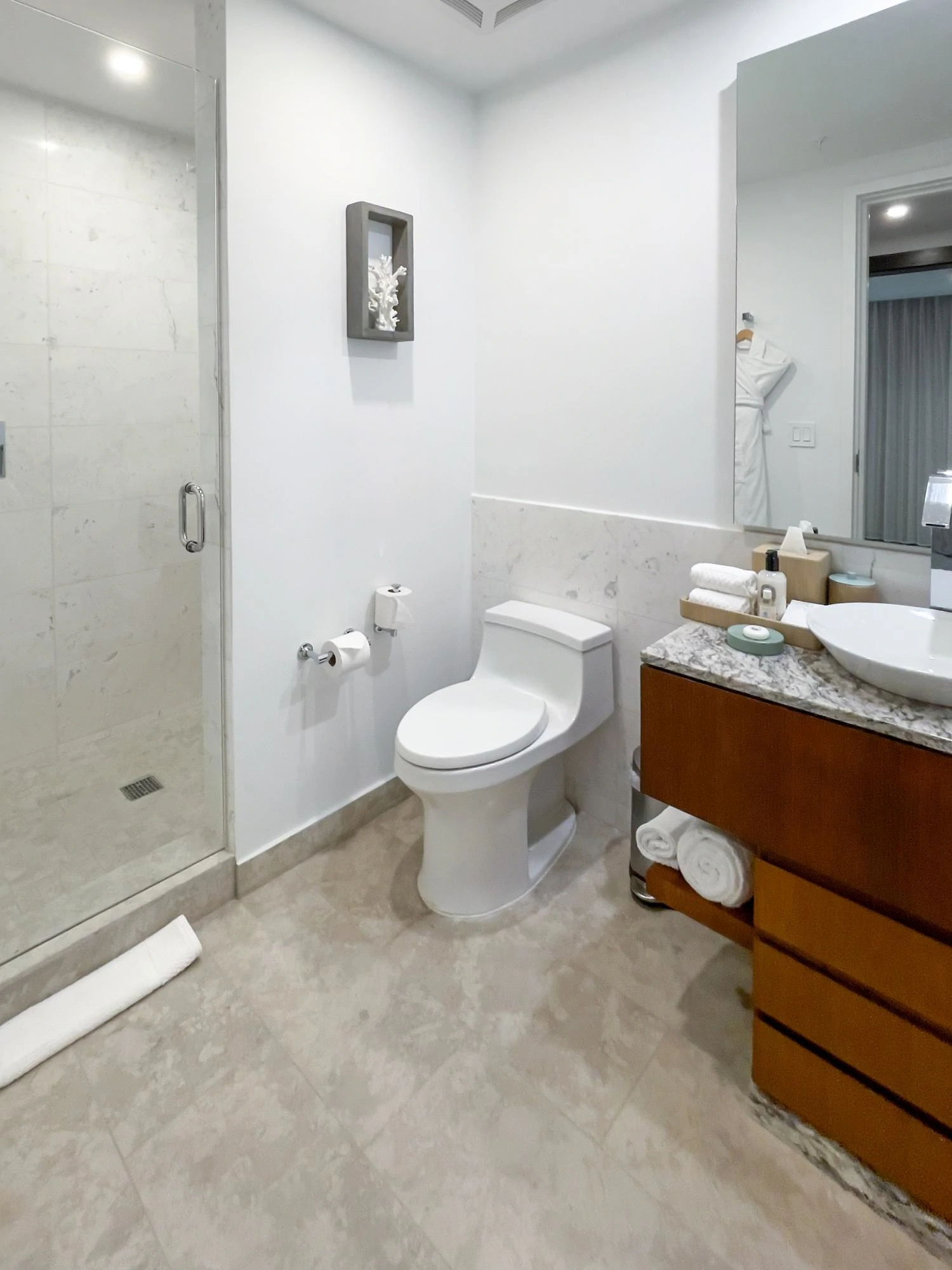 Ritz Carlton Residences 1035A - Gallery image 26