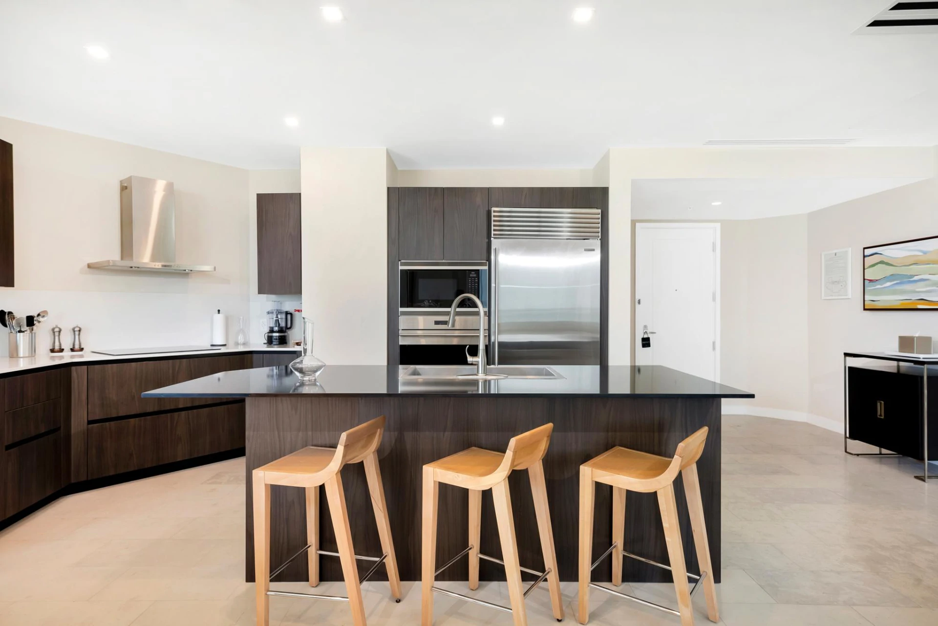 UNIT A4C RITZ CARLTON 3BR/4BA/DEN/LAUNDRY - Gallery image 9