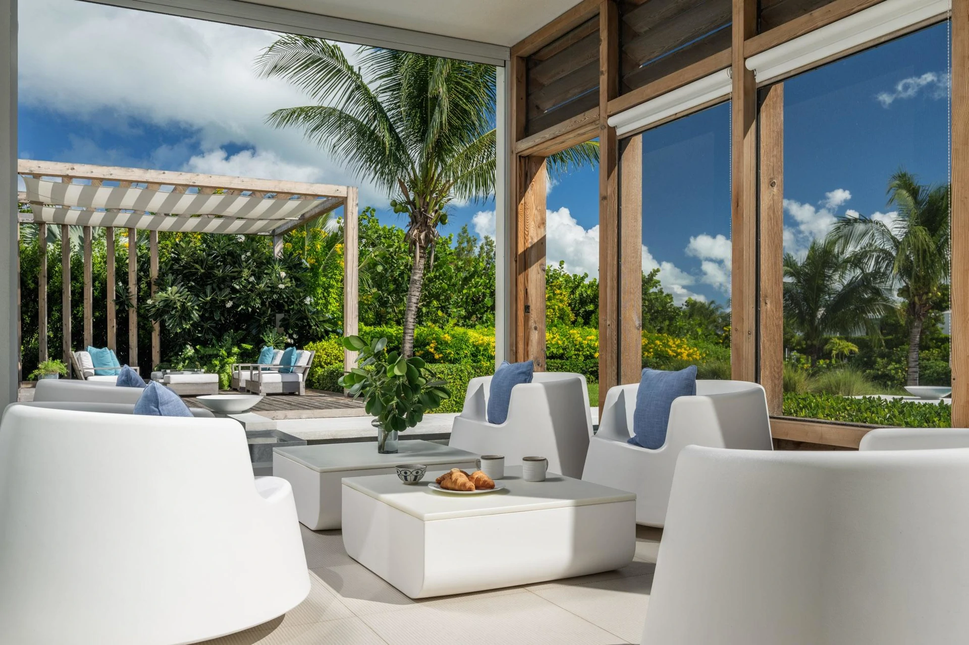 Blue Cay Estate Canal Front - Gallery image 7