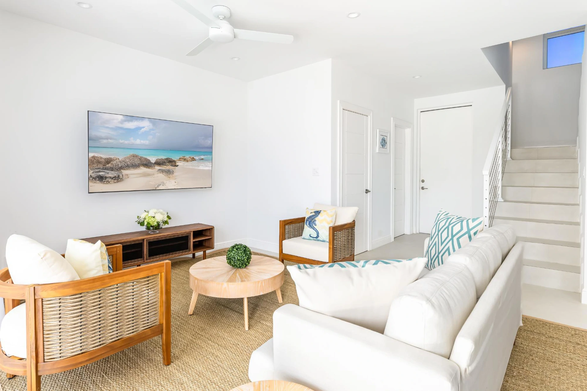 White Coral townhomes - Gallery image 2