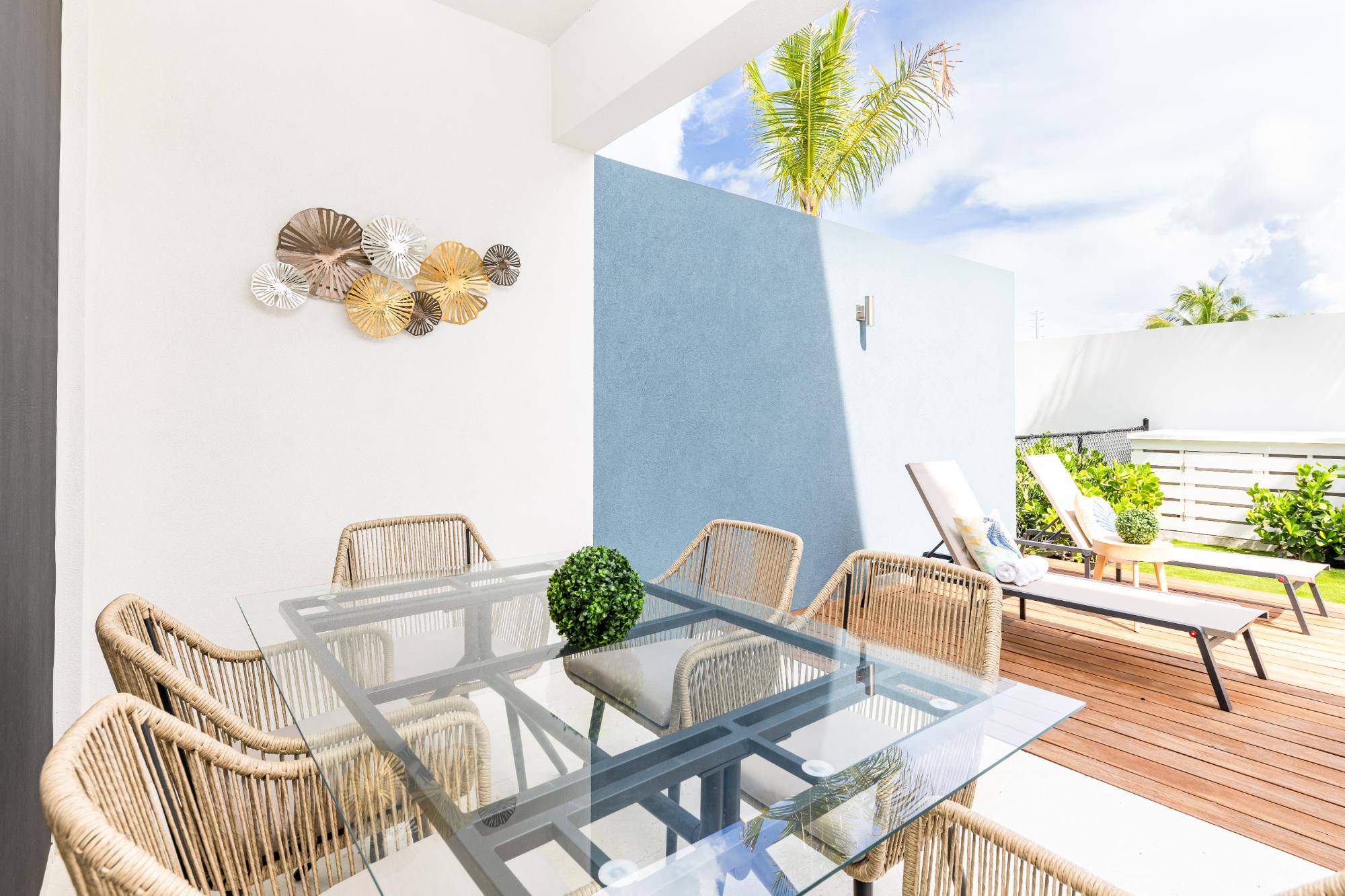 White Coral townhomes - Gallery image 7