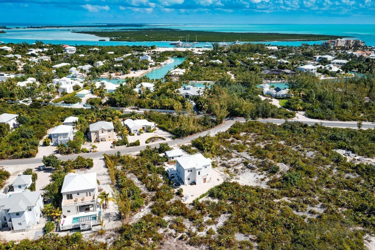 Charming Home in Leeward - Gallery image 25