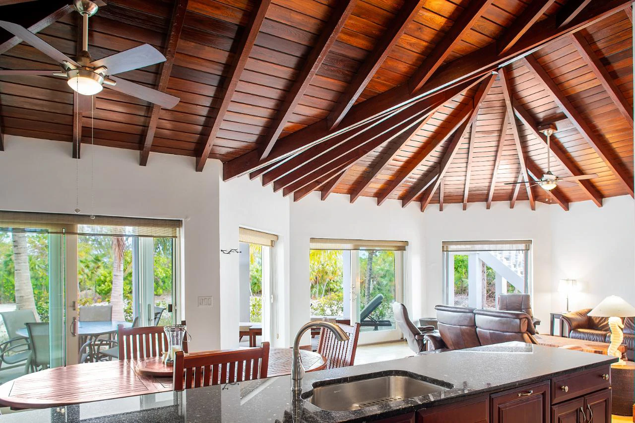 Gorgeous Pumpkin Bluff Home - Gallery image 11