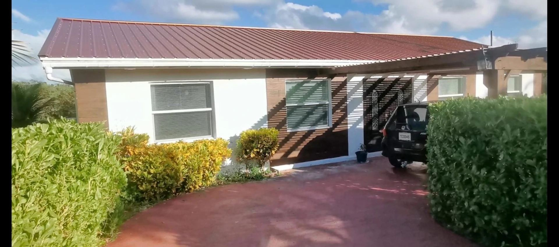 TWO INCOME GENERATING HOMES ON ONE LOT! - Gallery image 5