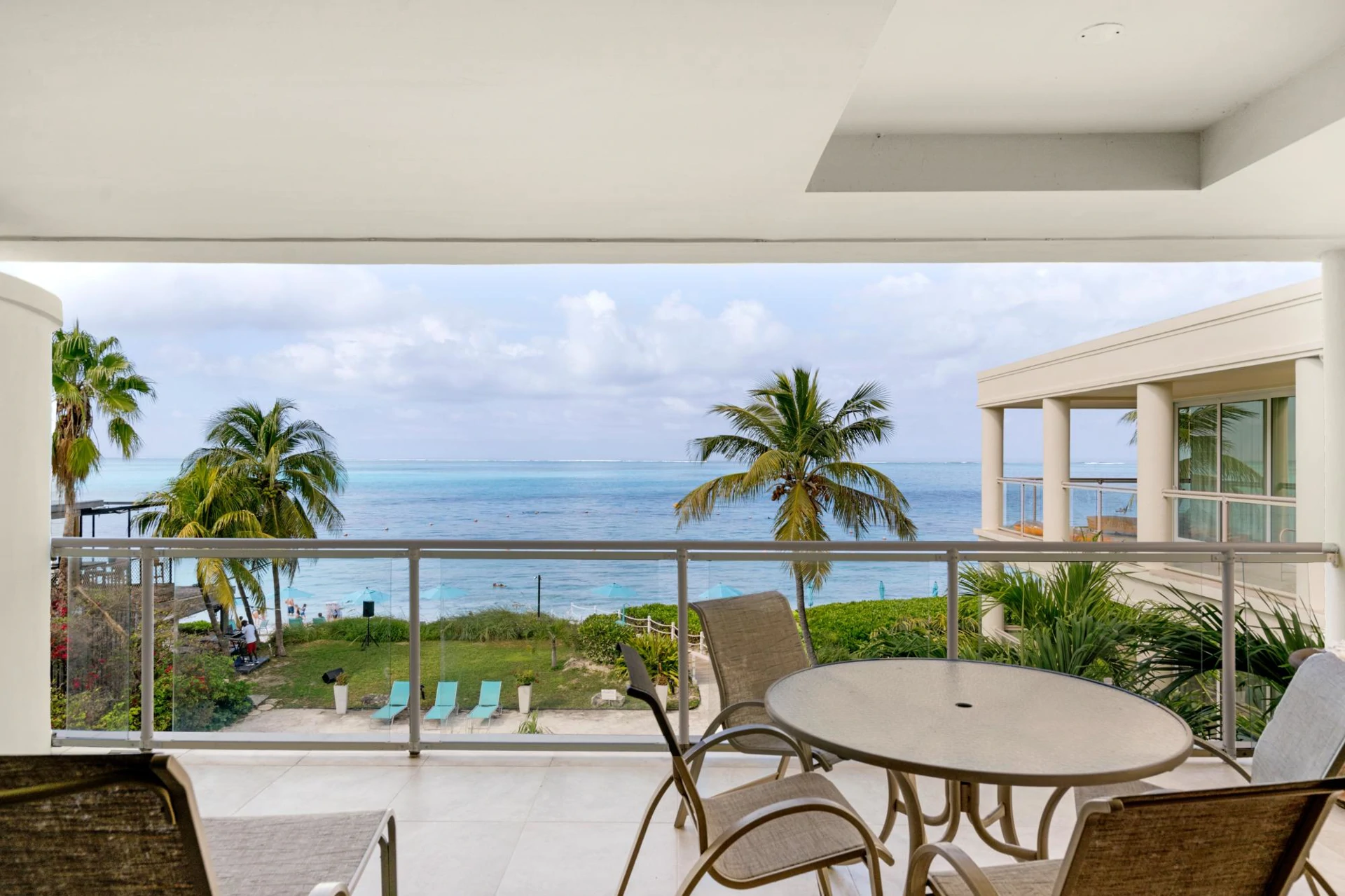 Coral Gardens on Grace Bay - Gallery image 9