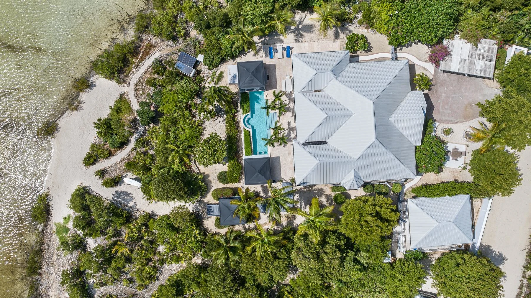 SHUTTERS VILLA - Gallery image 32