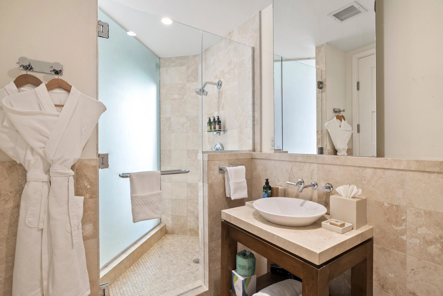 WEST BAY CLUB - Gallery image 6