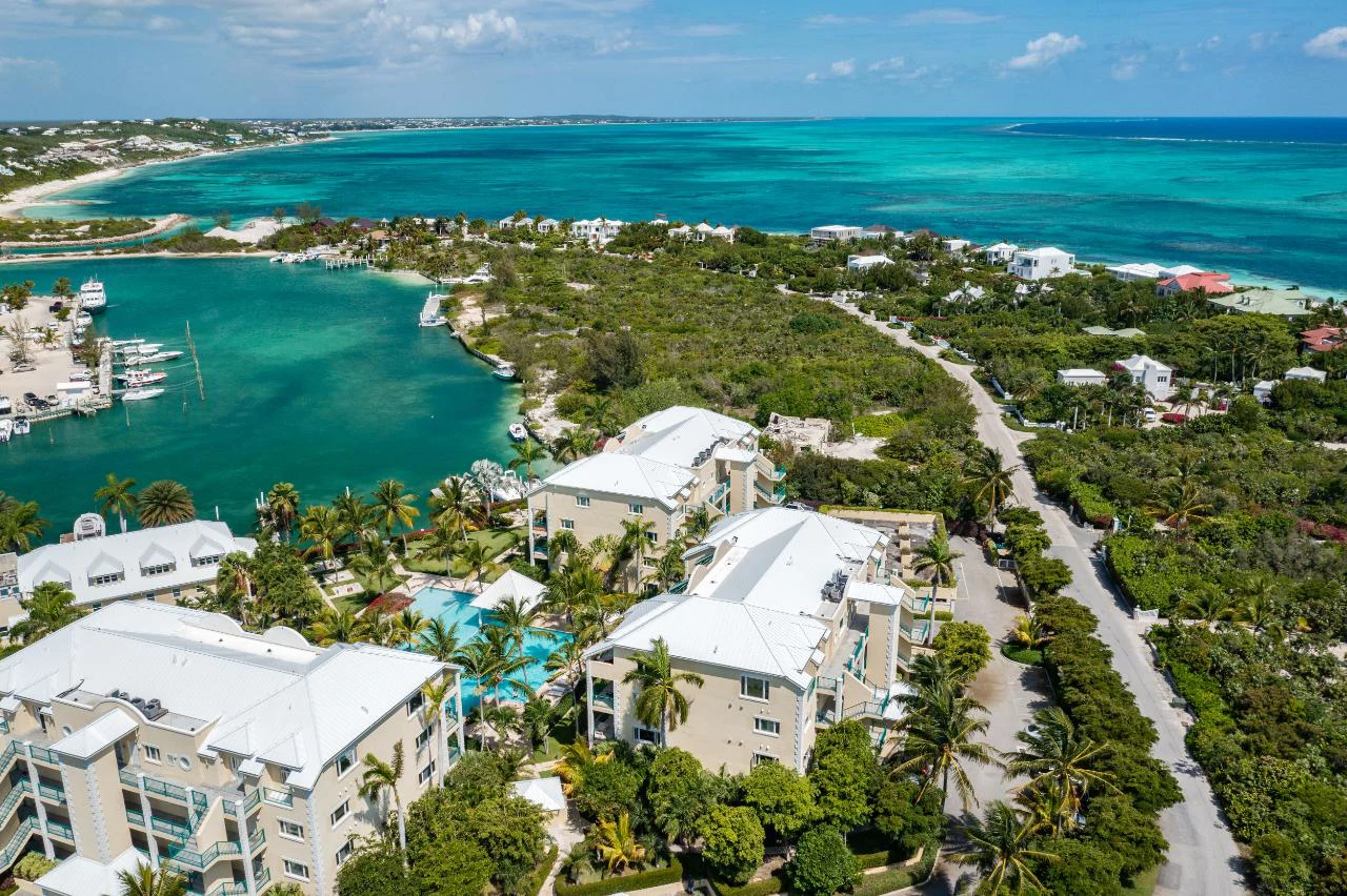 E12 The Yacht Club - Gallery image 23