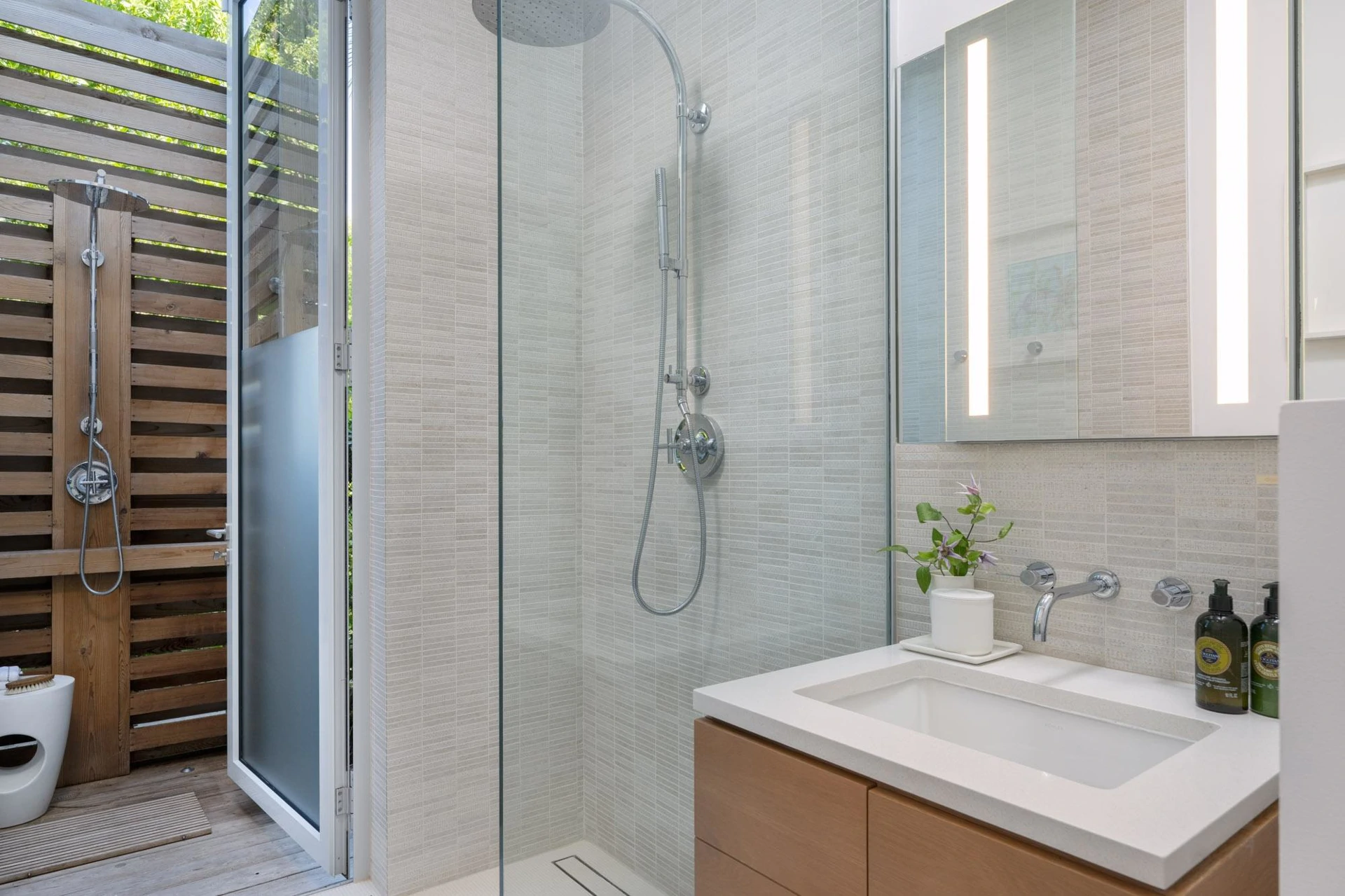 Blue Cay Estate Canal Front - Gallery image 31