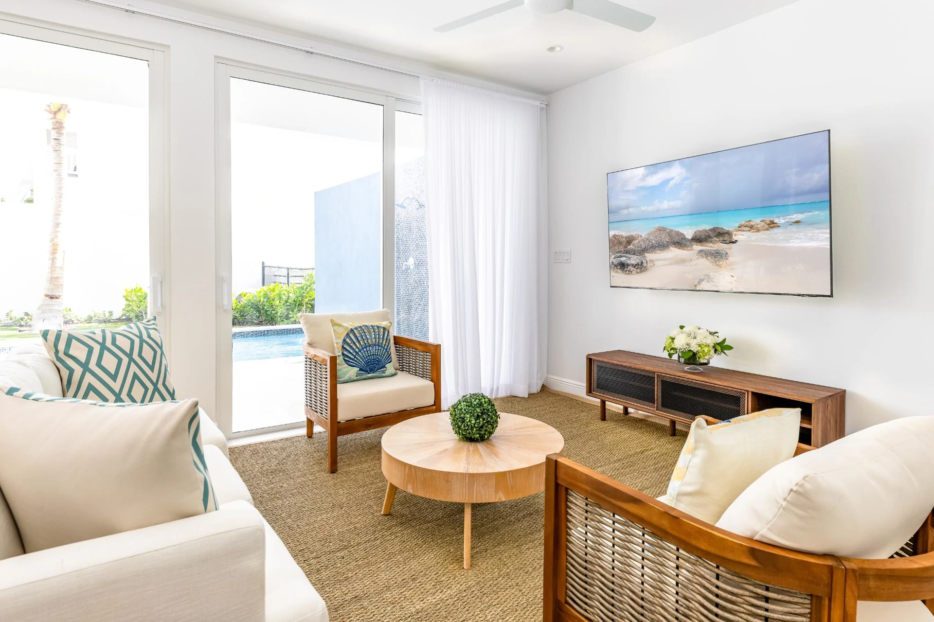 White Coral townhomes - Gallery image 3