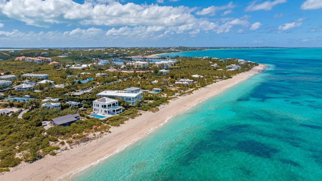 Beachfront Development Land - Gallery image 10