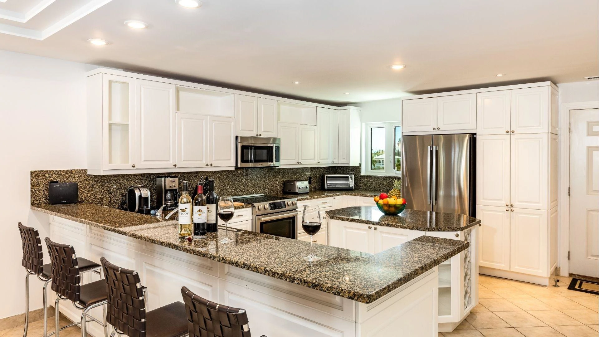 E12 The Yacht Club - Gallery image 7