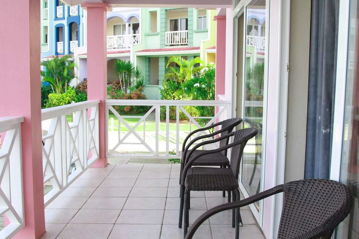 The Pink House, The Harbour, Rodney Bay. - Gallery image 7