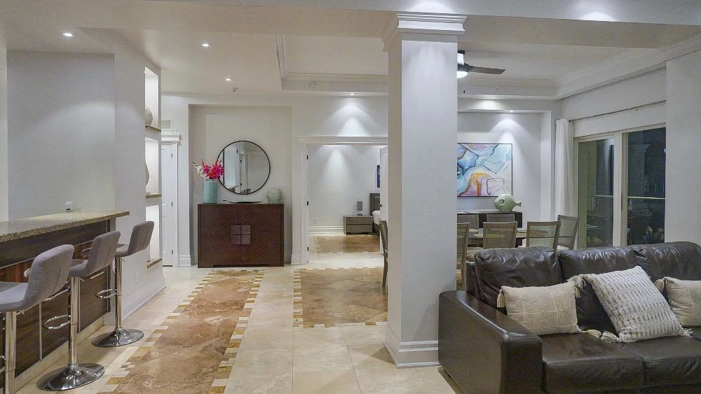 Atrium - Gallery image 6