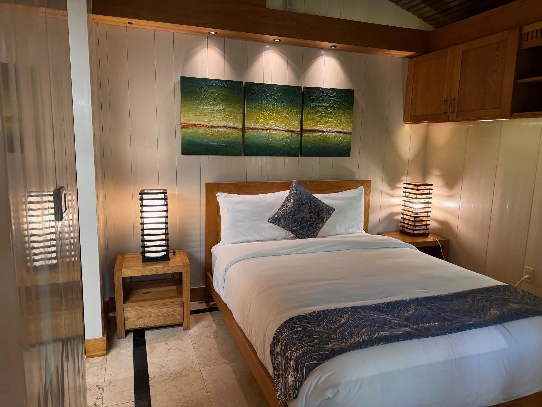 RENOVATED ONE MARLIN UNIT - Gallery image 8