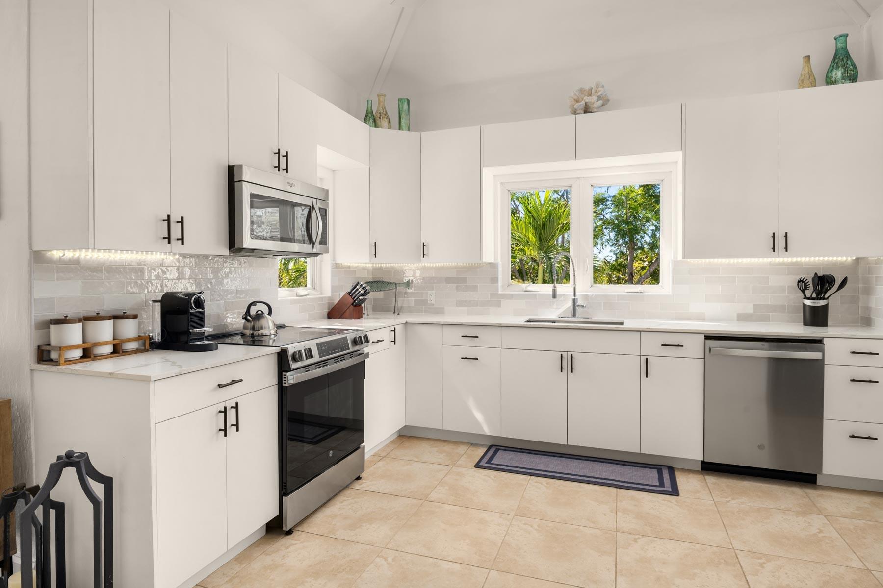 Ninety-Nine Steps Villa, Grace Bay - Gallery image 12
