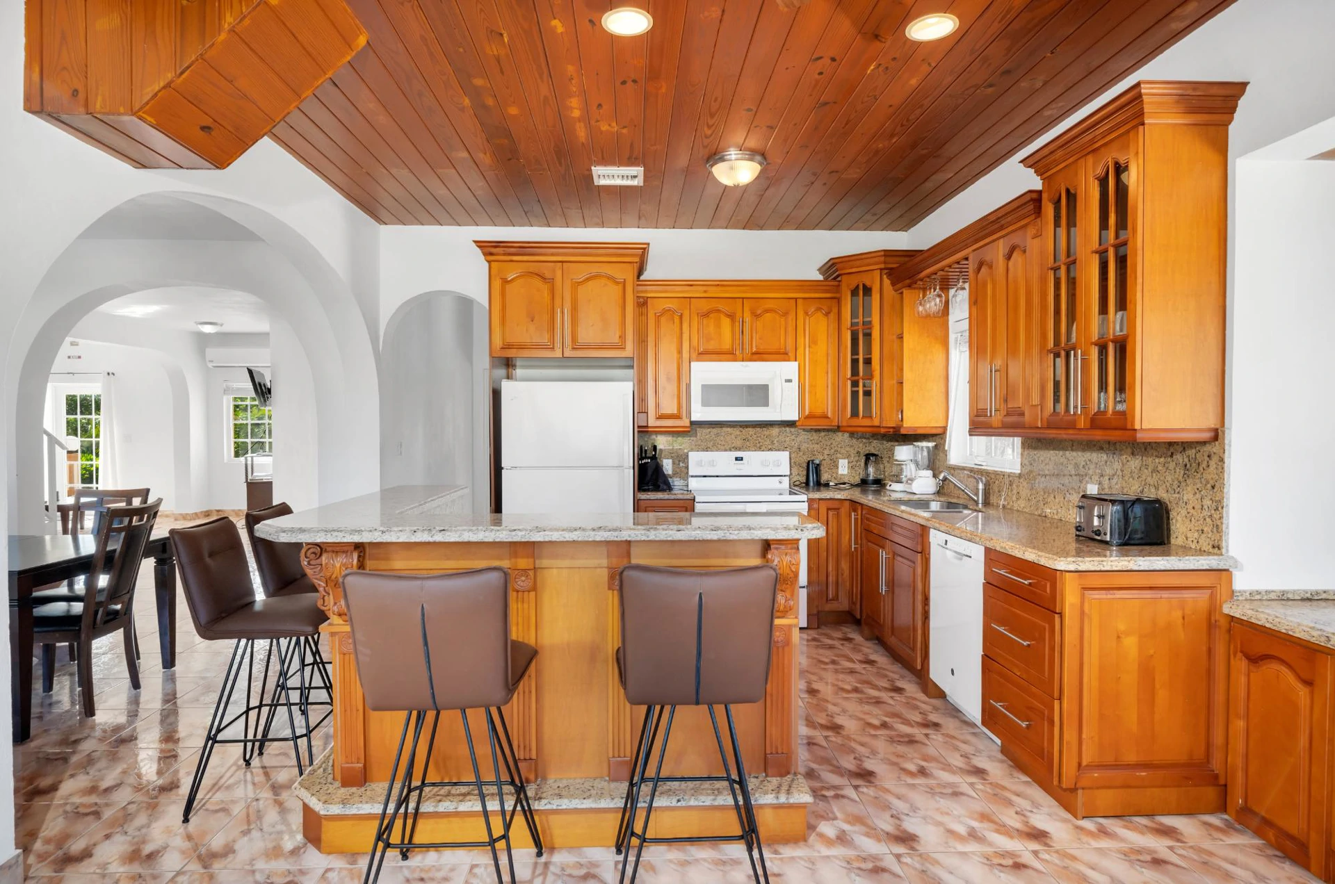 Golden Pelican Villa - Gallery image 11