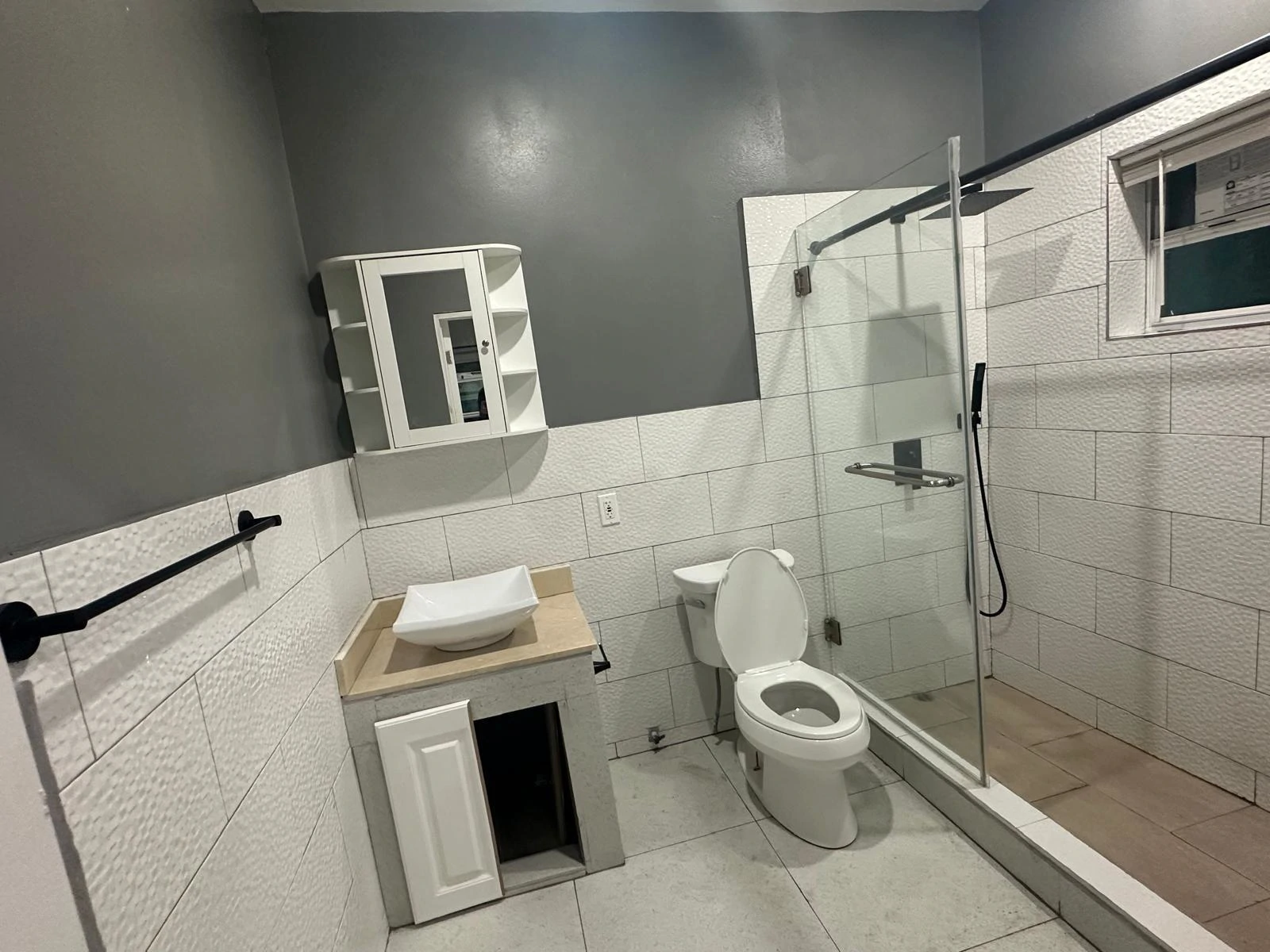 Cockburn Harbour Home - Gallery image 4