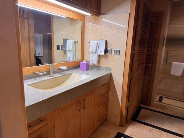 RENOVATED ONE MARLIN UNIT - Gallery image 6