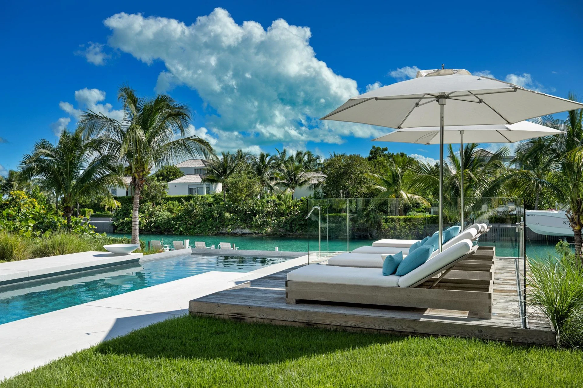 Blue Cay Estate Canal Front - Gallery image 24