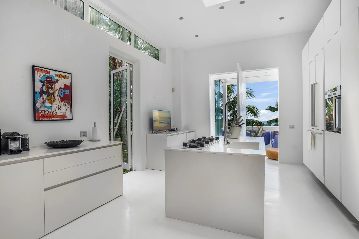 Architectural modernist beachfront villa for sale in Mahé, Seychelles - Gallery image 24