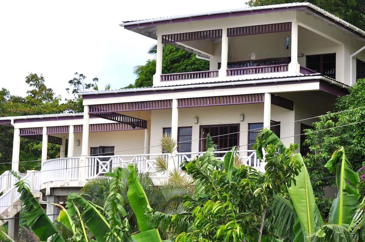 Purple Parrot Villa, Marisule. -Under Offer