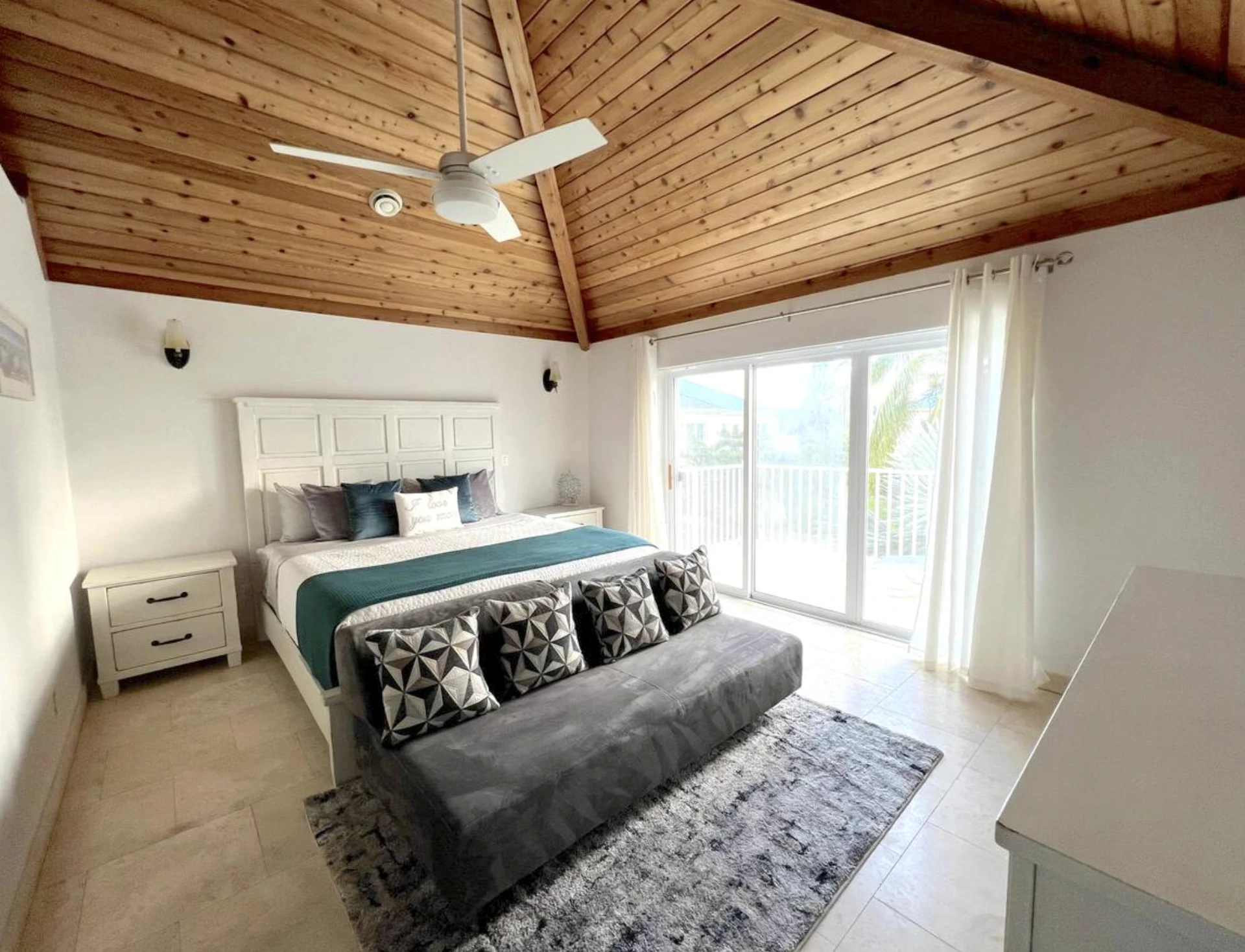 Beach Lyfe - Gallery image 3