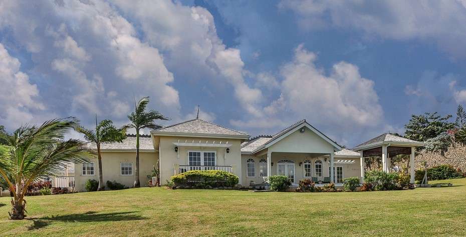 Sea Breeze Villa, Cap Estate. - Gallery image 3