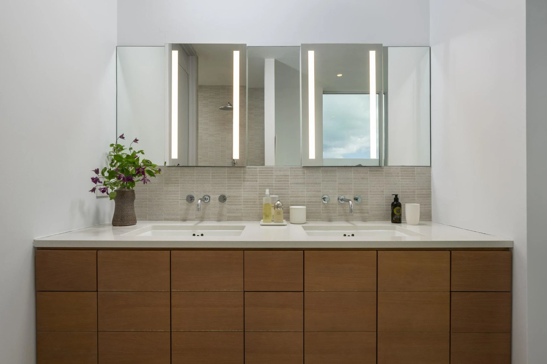 Blue Cay Estate Canal Front - Gallery image 13