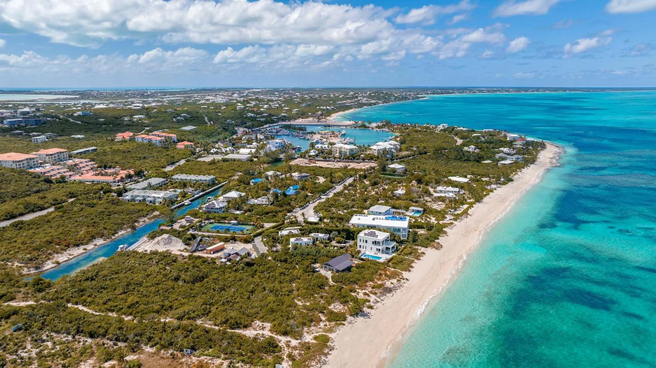 Beachfront Development Land - Gallery image 11