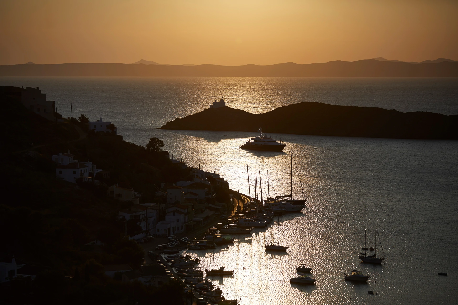 2 to 6 bed bespoke branded private homes for sale at the One&Only Kea Island - Gallery image 25