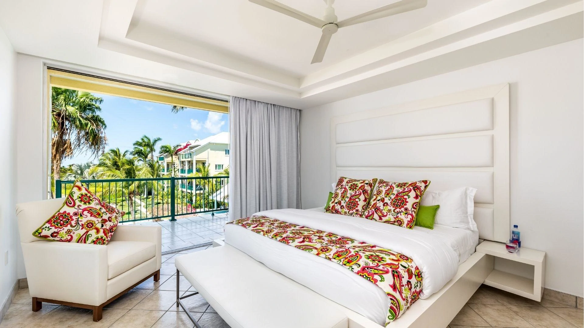 E12 The Yacht Club - Gallery image 9