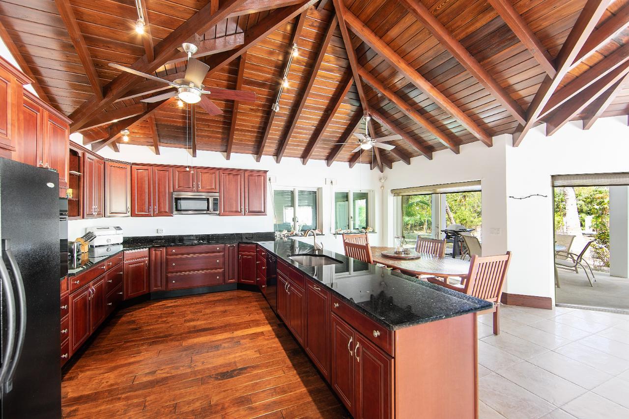 Gorgeous Pumpkin Bluff Home - Gallery image 7