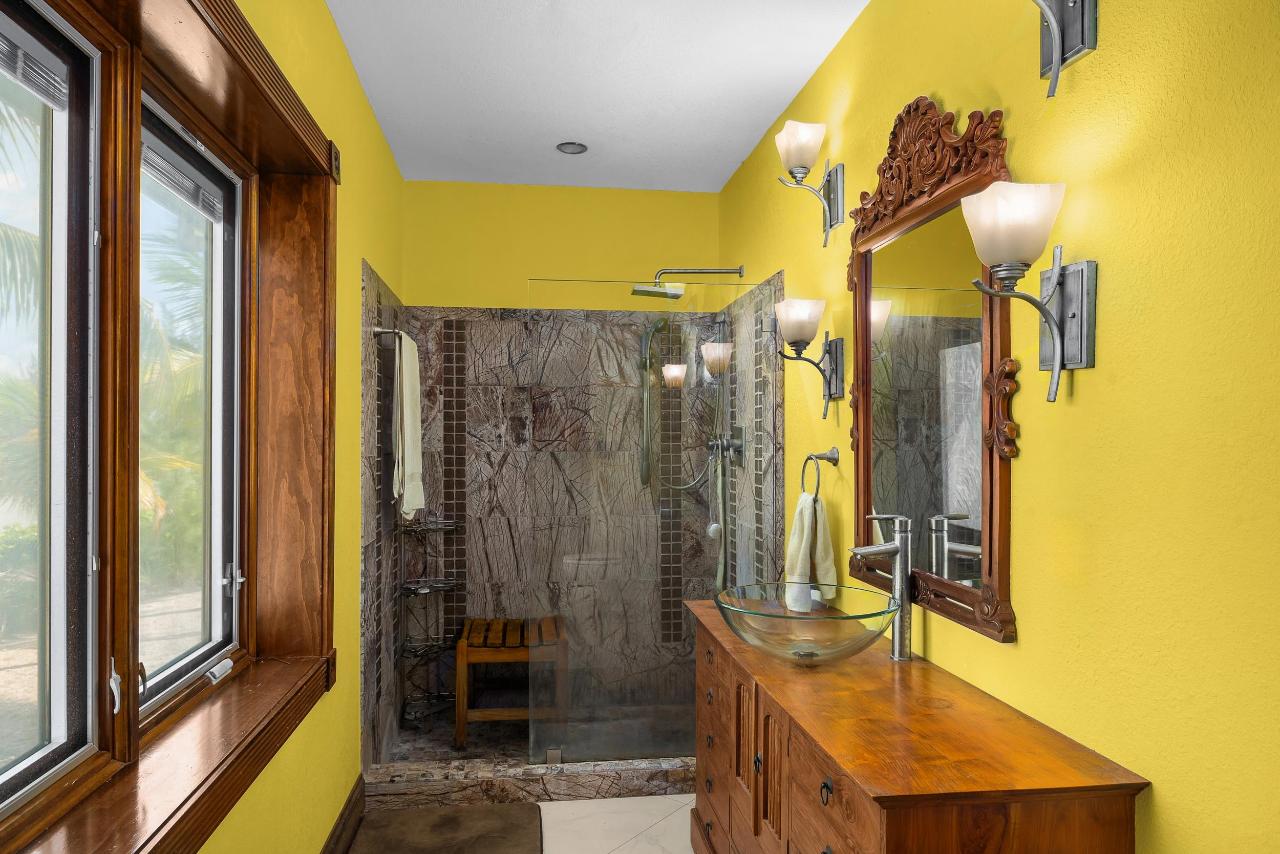 North Caicos Yacht Club Canal House - Gallery image 5
