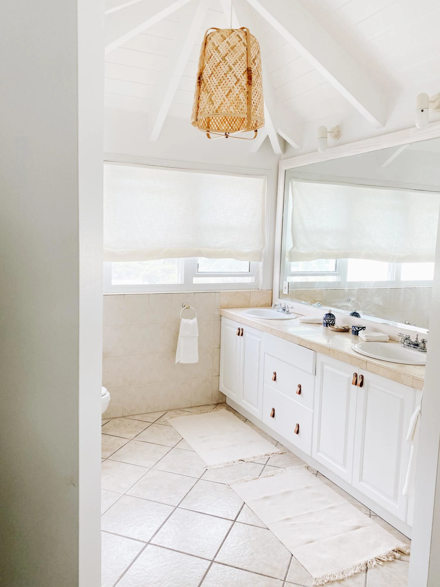 3 BEDROOM TOWNHOME AT THE YACHT CLUB - Gallery image 9