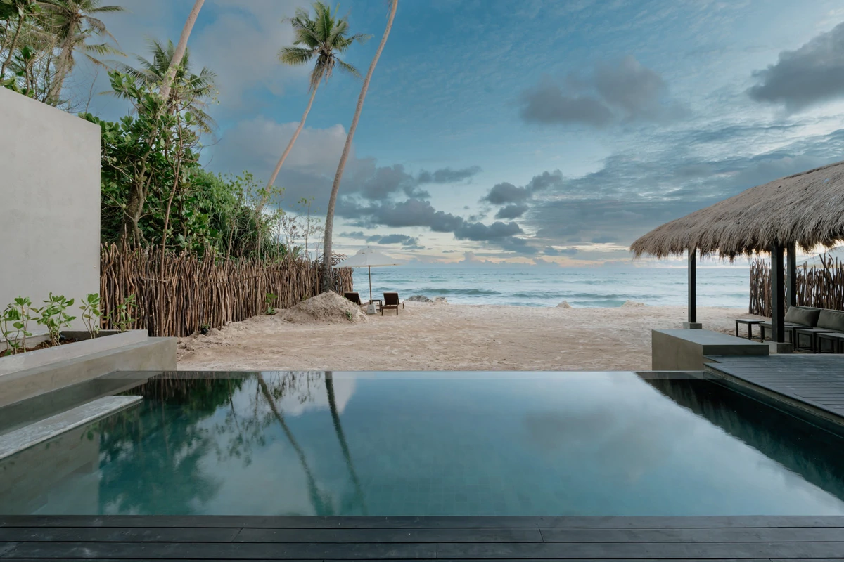 4-Bedroom Beachfront Villa, 5 Star services, Sri Lanka - Gallery image 2