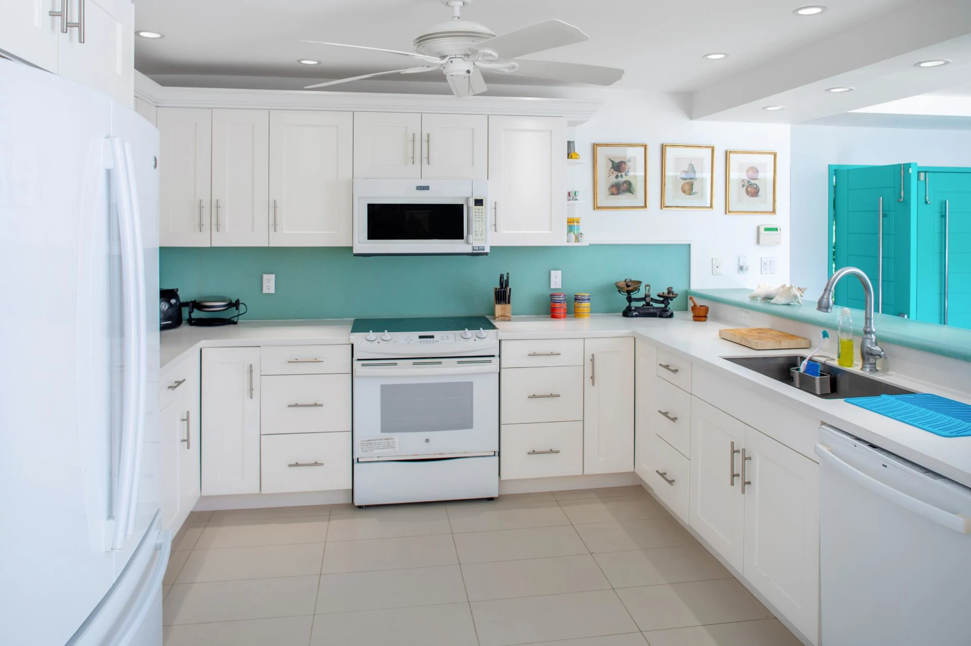 Dolphin Hideaway - Gallery image 10