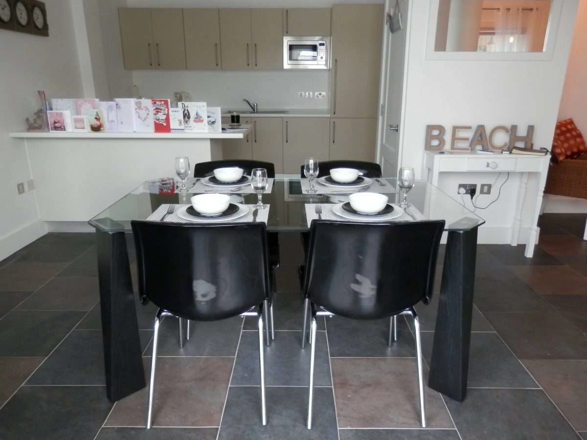 5A, Marina Village. Under Offer - Gallery image 11