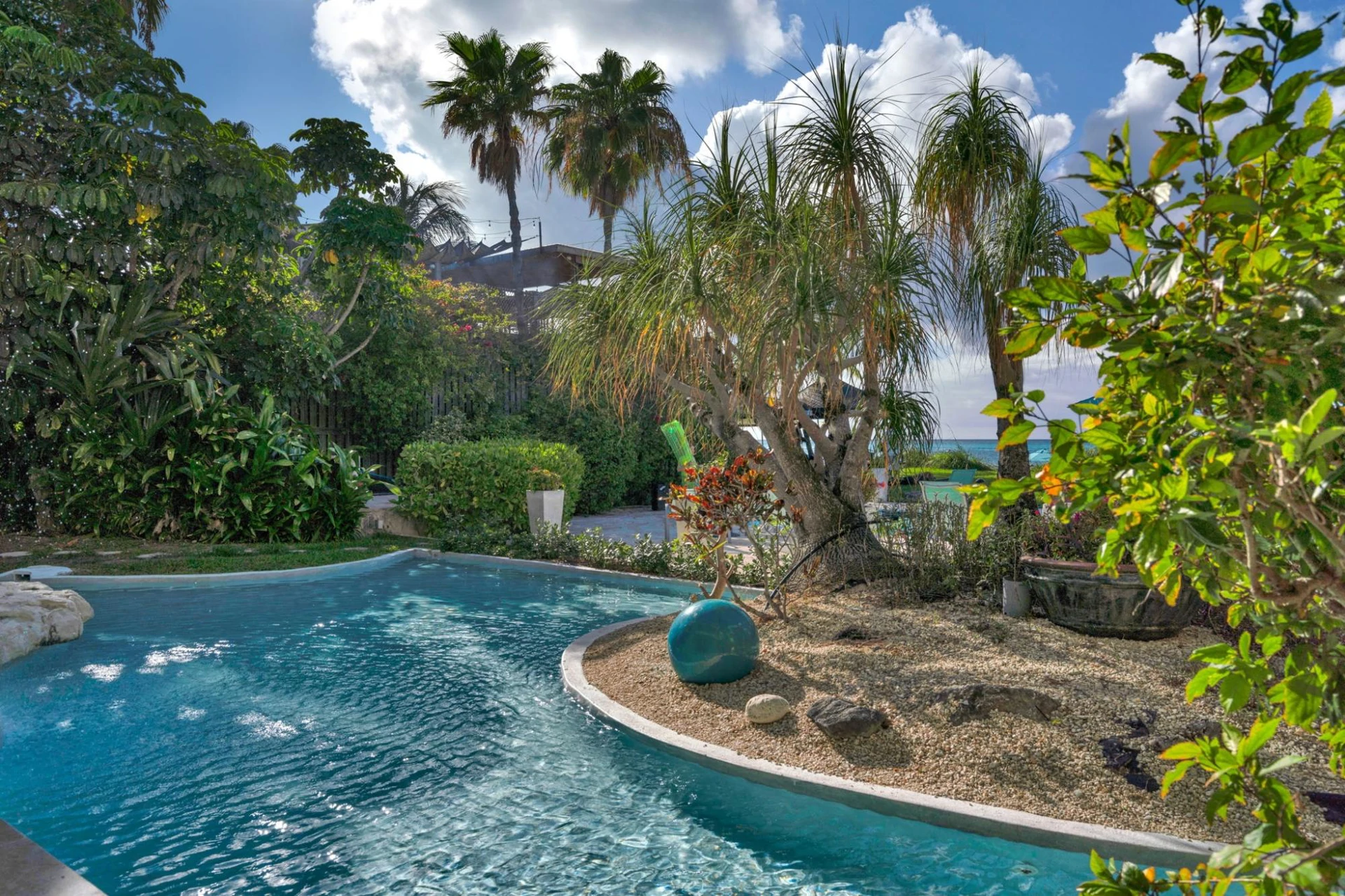 Coral Gardens On Gracebay - Gallery image 10