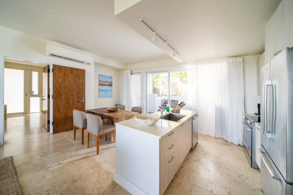 8AB Sailrock Ridgetop Suite - Gallery image 6