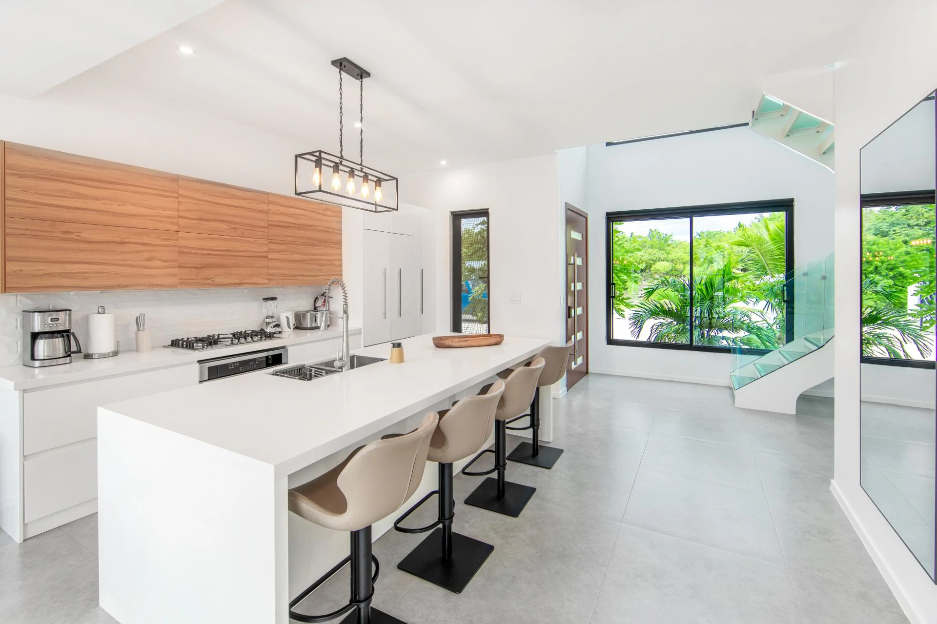 Live Love Laugh - Gallery image 12