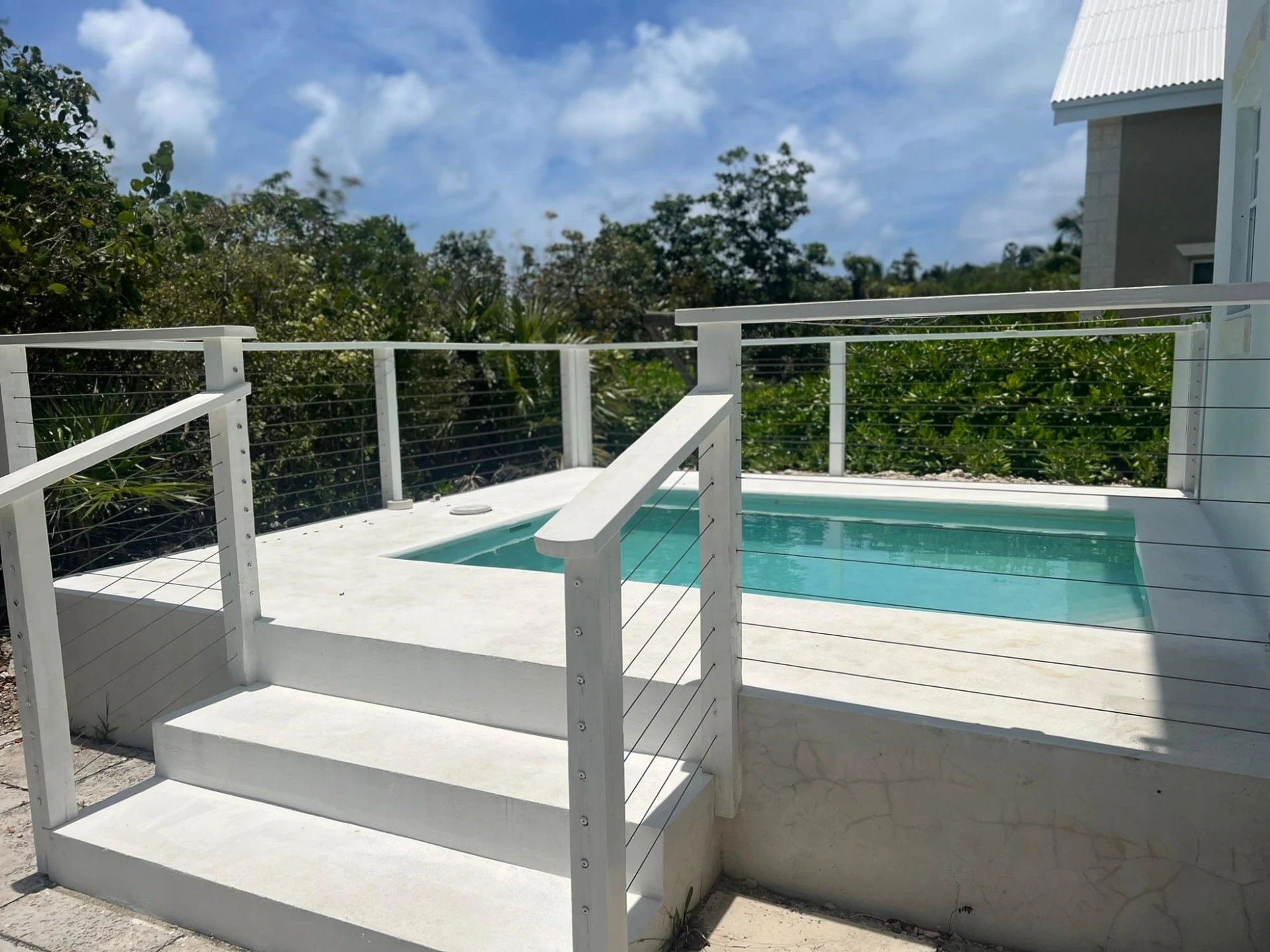 Charming Home in Leeward - Gallery image 14