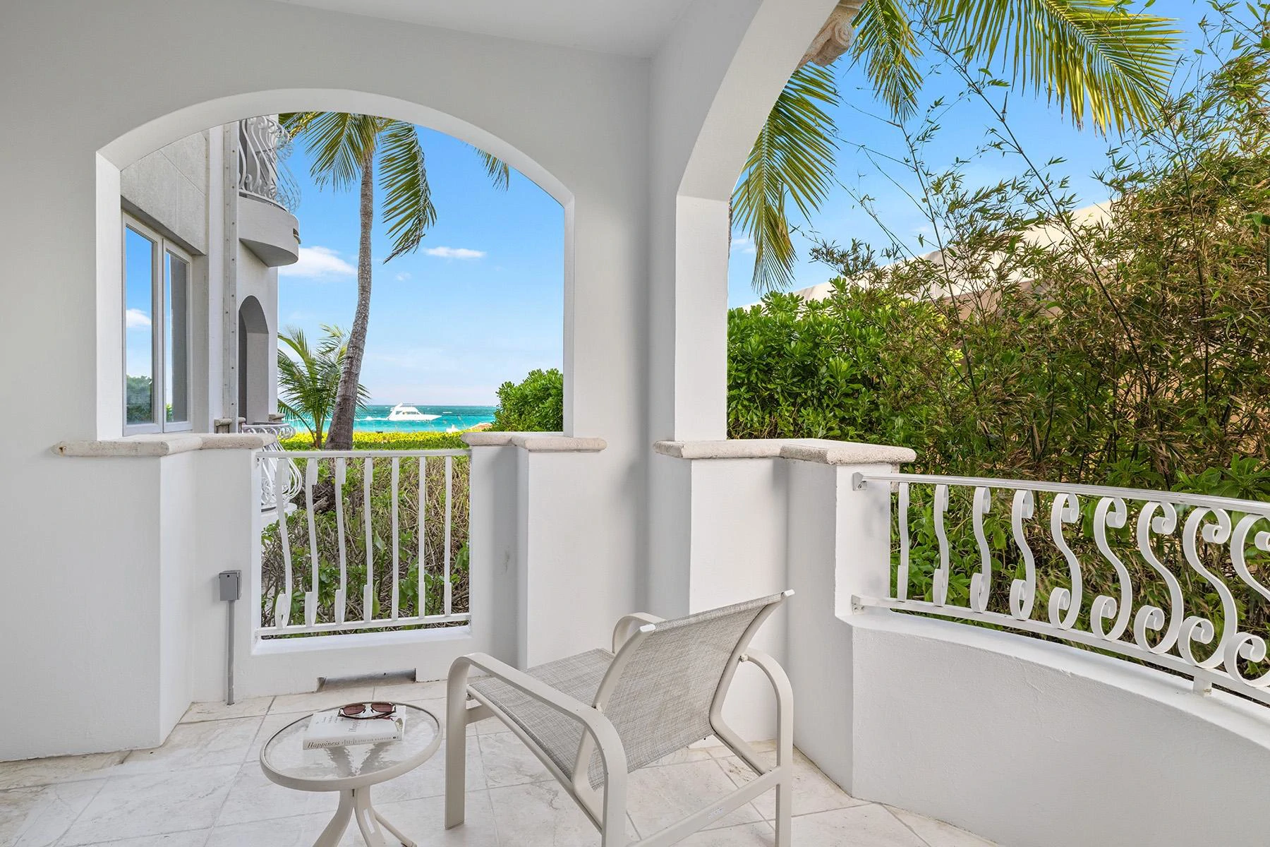 The Mansions 4104 - 2BR Beachfront - Gallery image 15