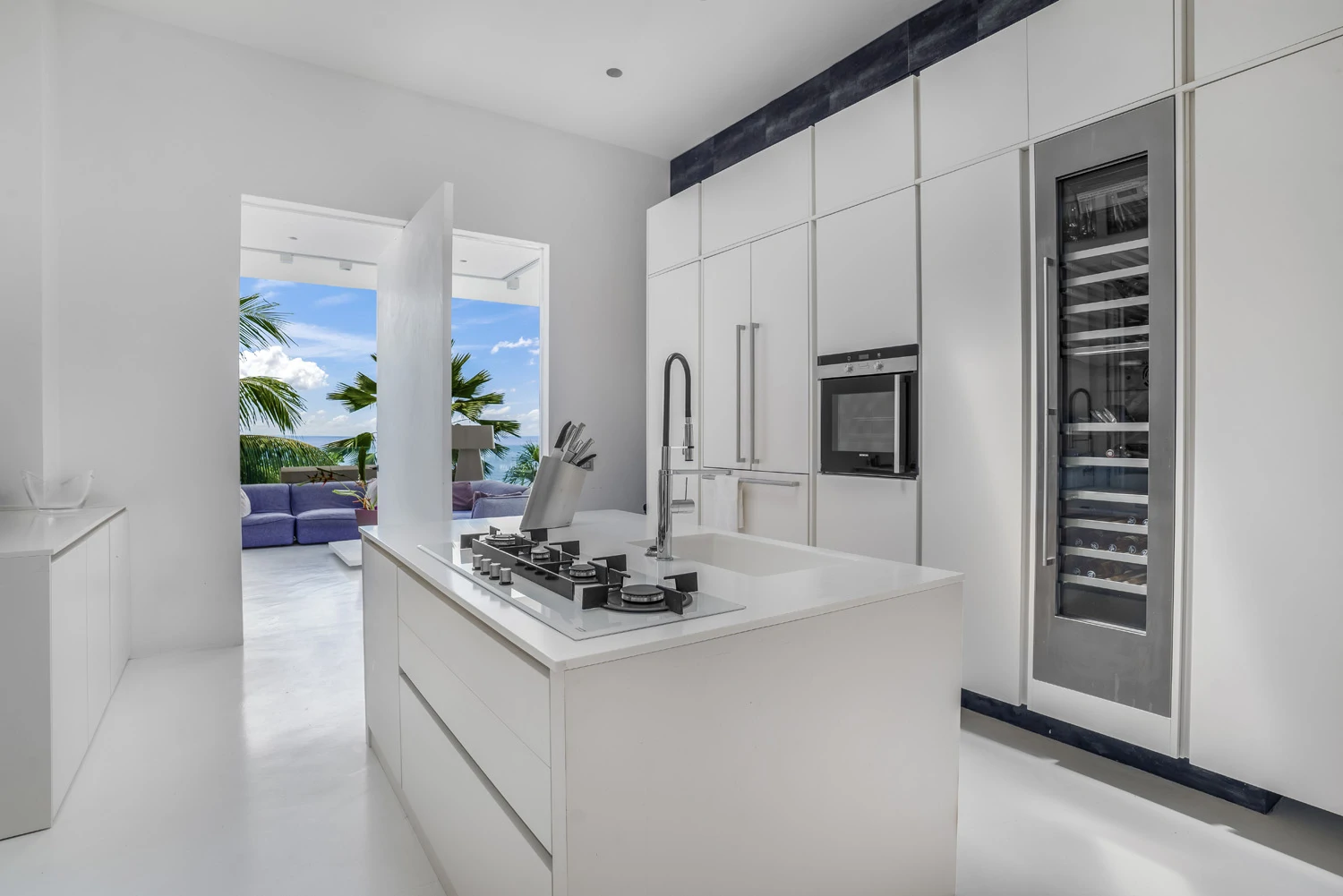 Architectural modernist beachfront villa for sale in Mahé, Seychelles - Gallery image 11