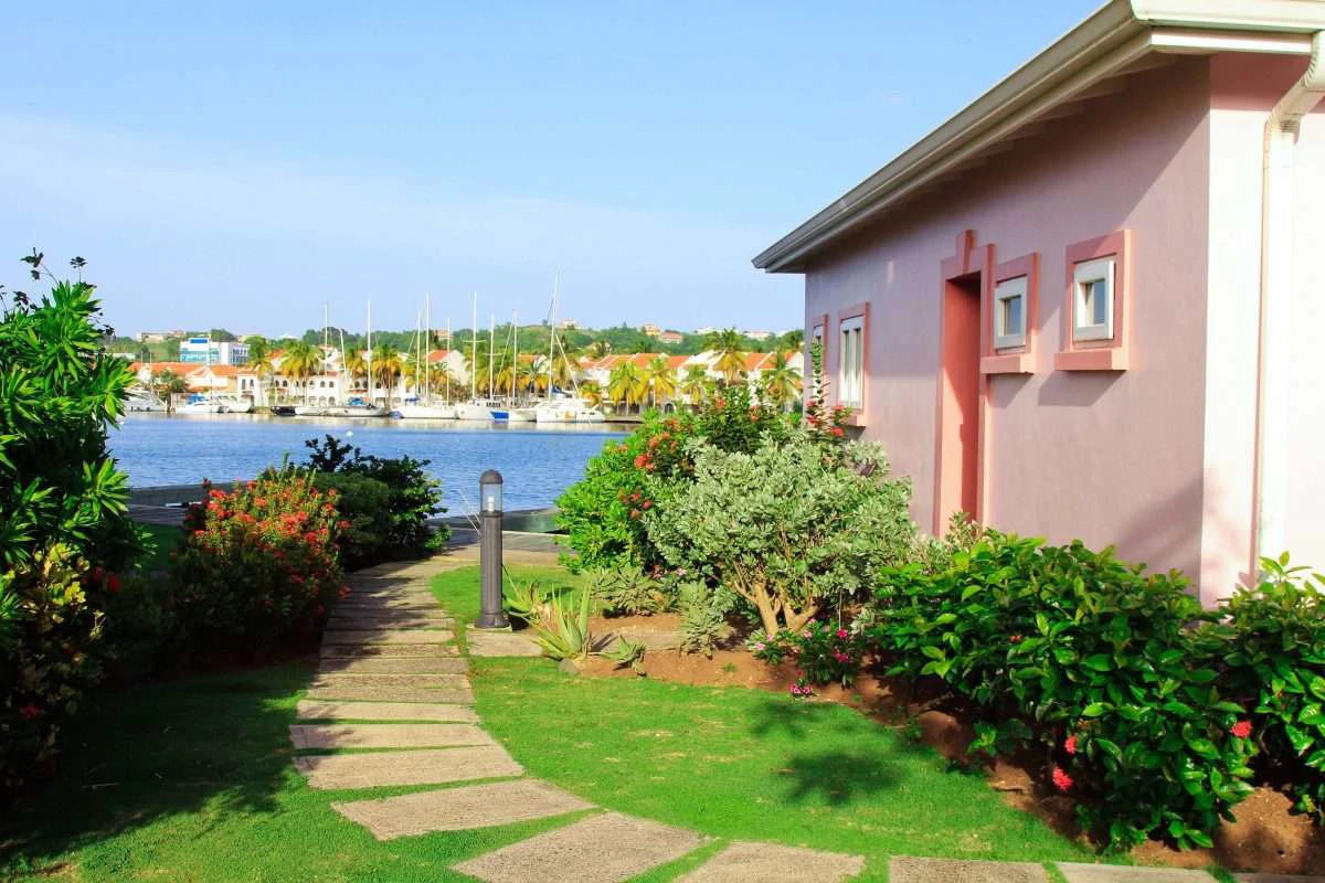 The Pink House, The Harbour, Rodney Bay. - Gallery image 2