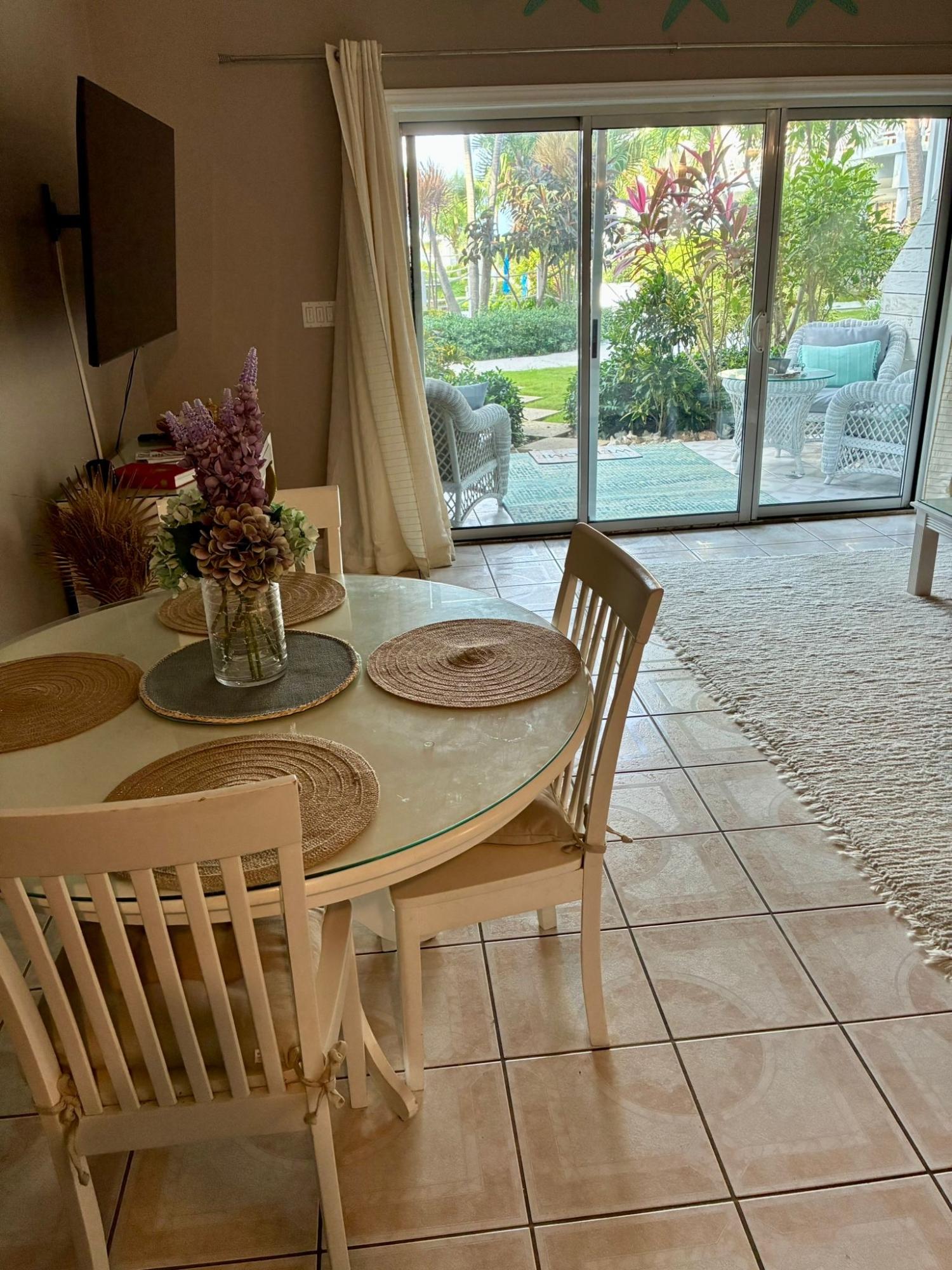 Queen Angel Unit A104 - Gallery image 8