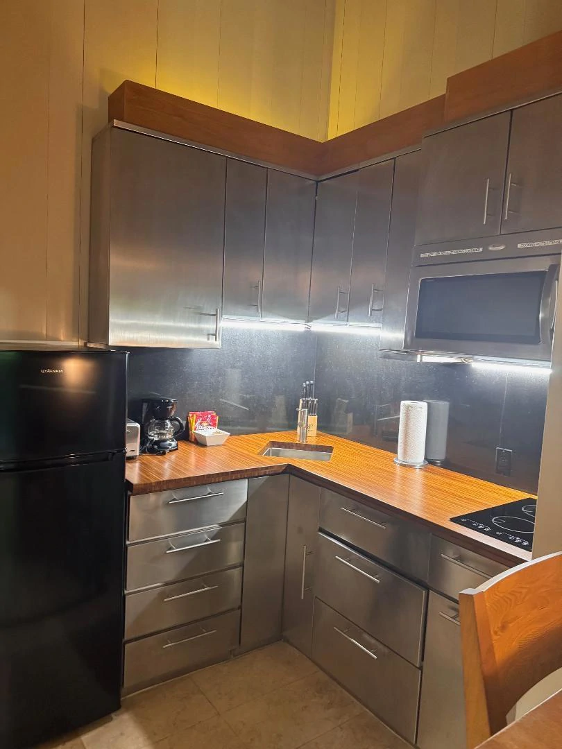 RENOVATED ONE MARLIN UNIT - Gallery image 5