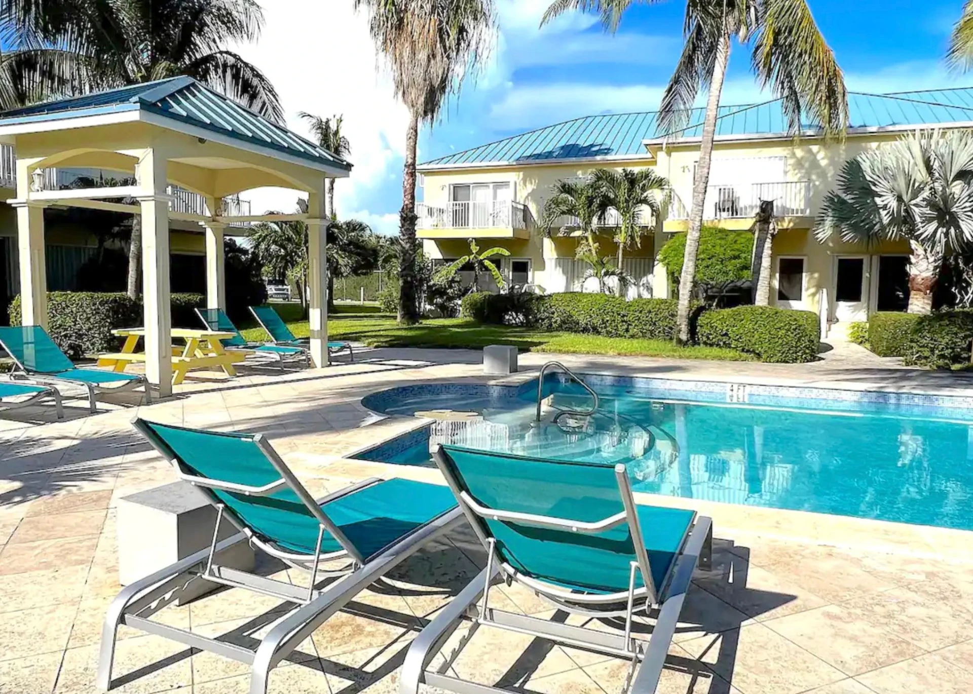 Beach Lyfe - Gallery image 5